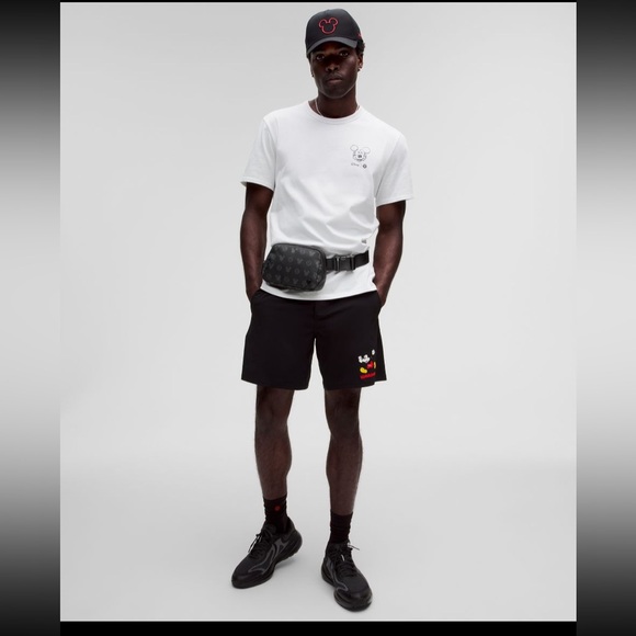 🖤NEW LULULEMON x DISNEY LIMITED EDITION EVERYWHERE BAG 1L - Picture 6 of 7